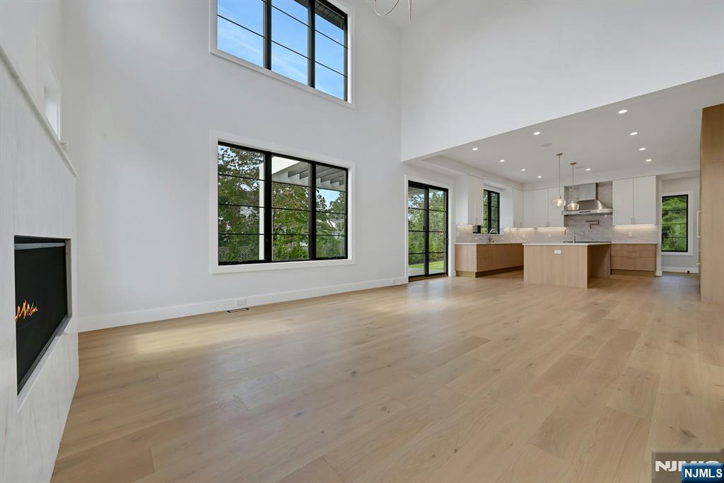 32 Highland Avenue Property Photo 6