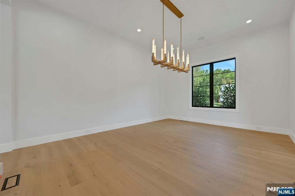 32 Highland Avenue Property Photo 9