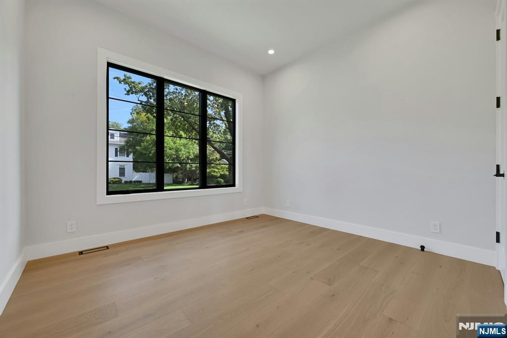 32 Highland Avenue Property Photo 11