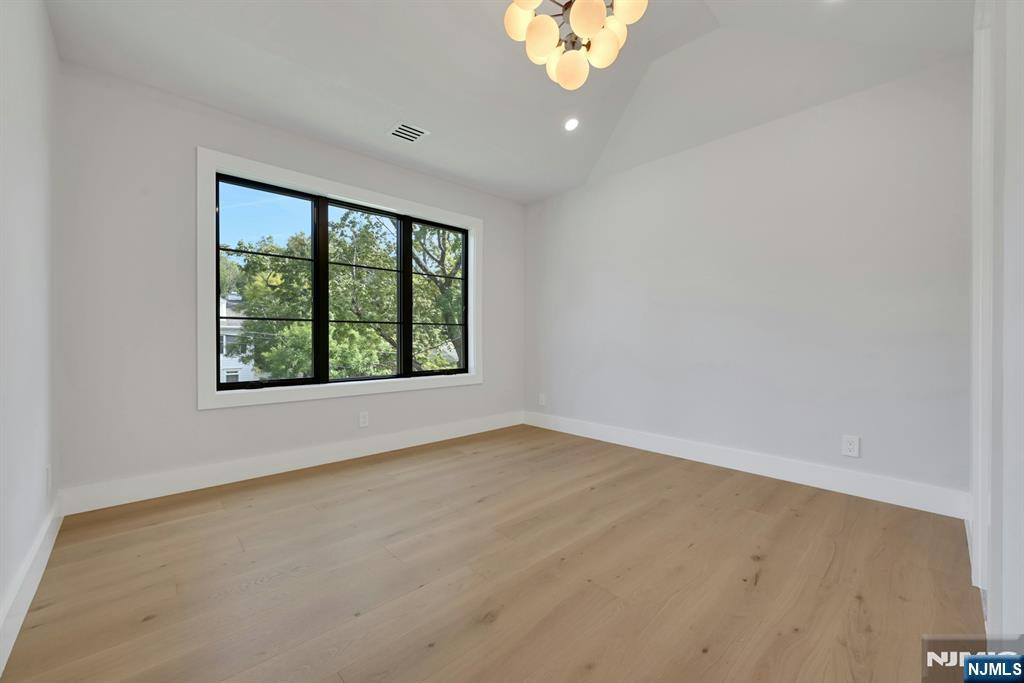 32 Highland Avenue Property Photo 15