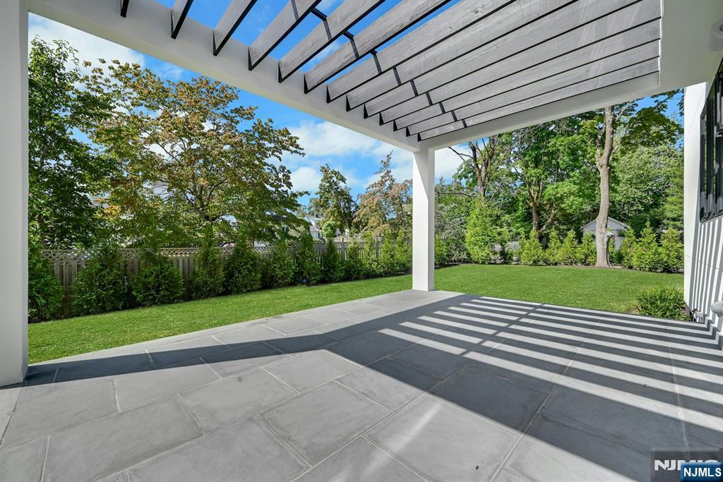 32 Highland Avenue Property Photo 26