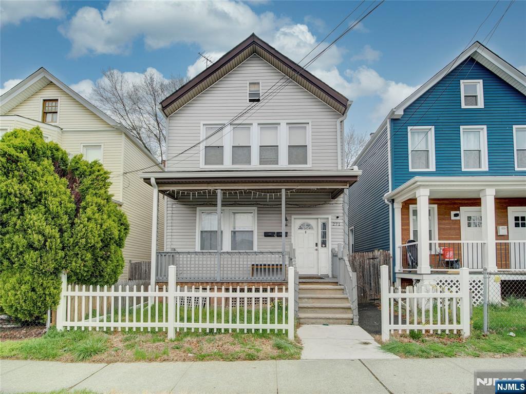 271 Washington Street Property Photo 1