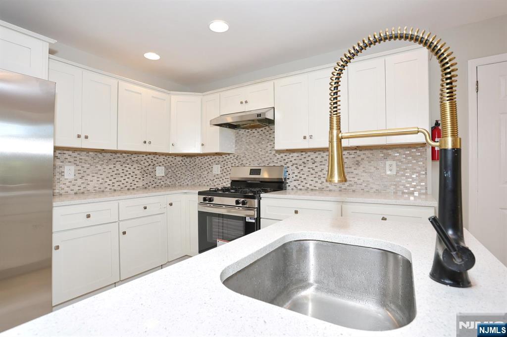 48 Momar Drive Property Photo 15
