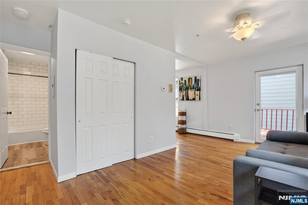 76 Bright Street 202 Property Photo 11