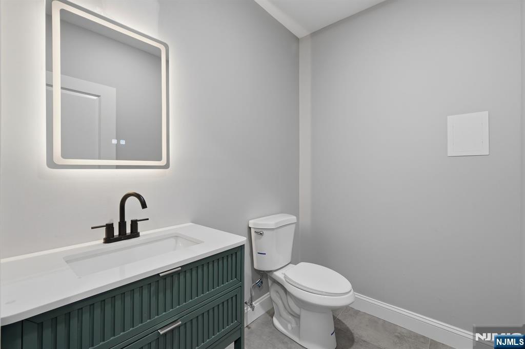 432 10th Street Property Photo 35