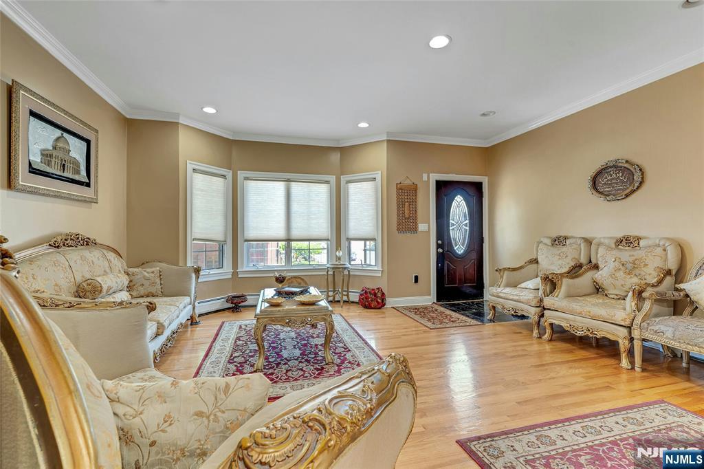 4 8th Street A Property Photo 5