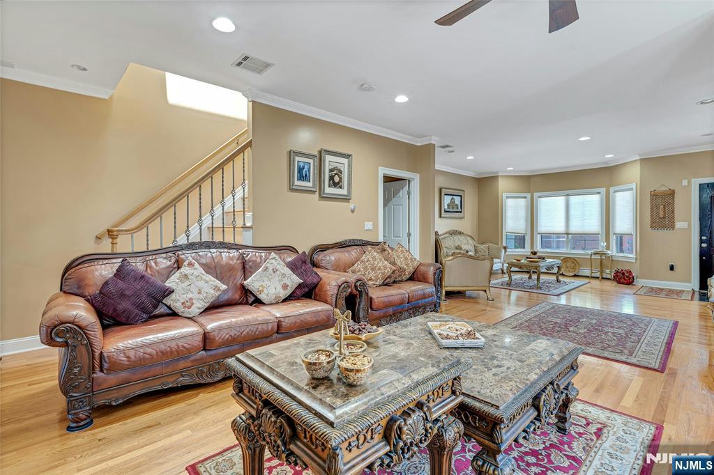 4 8th Street A Property Photo 12