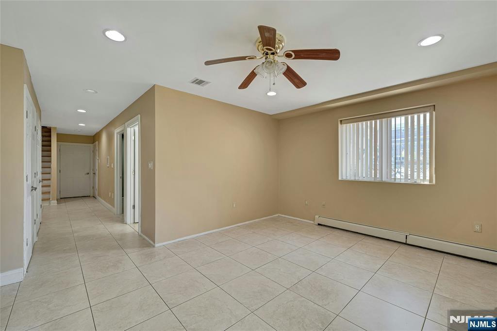 4 8th Street A Property Photo 33