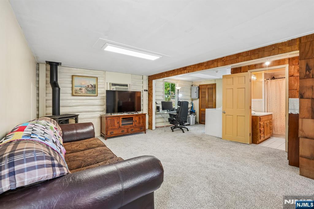 52 North Road Property Photo 12