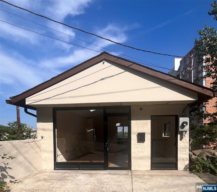 53 Gorge Property Photo 1