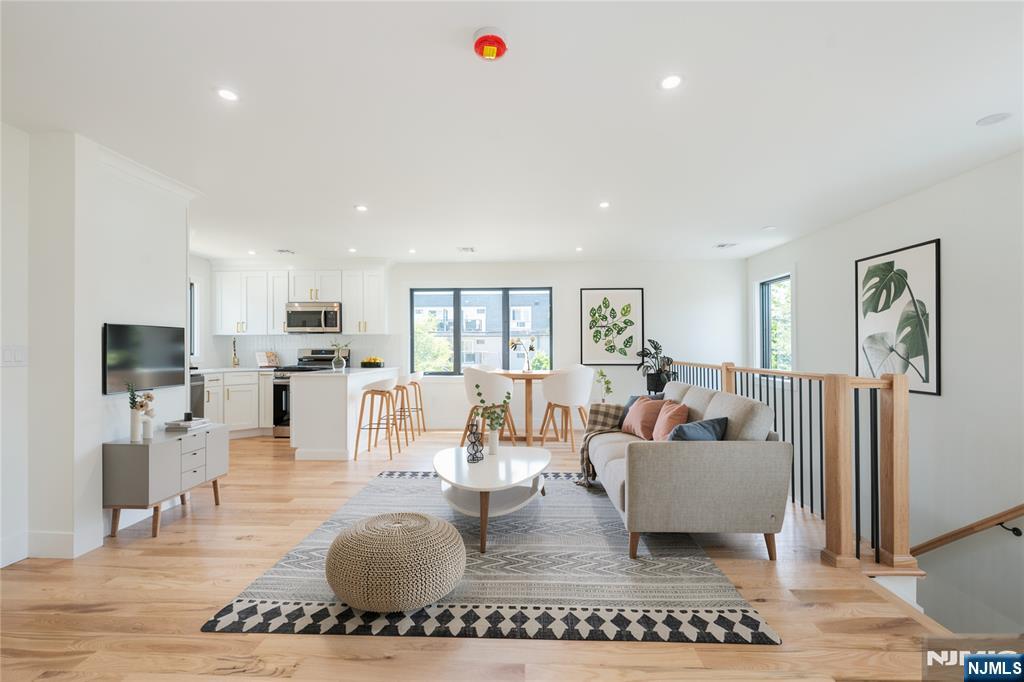 363 Park Street Property Photo 17