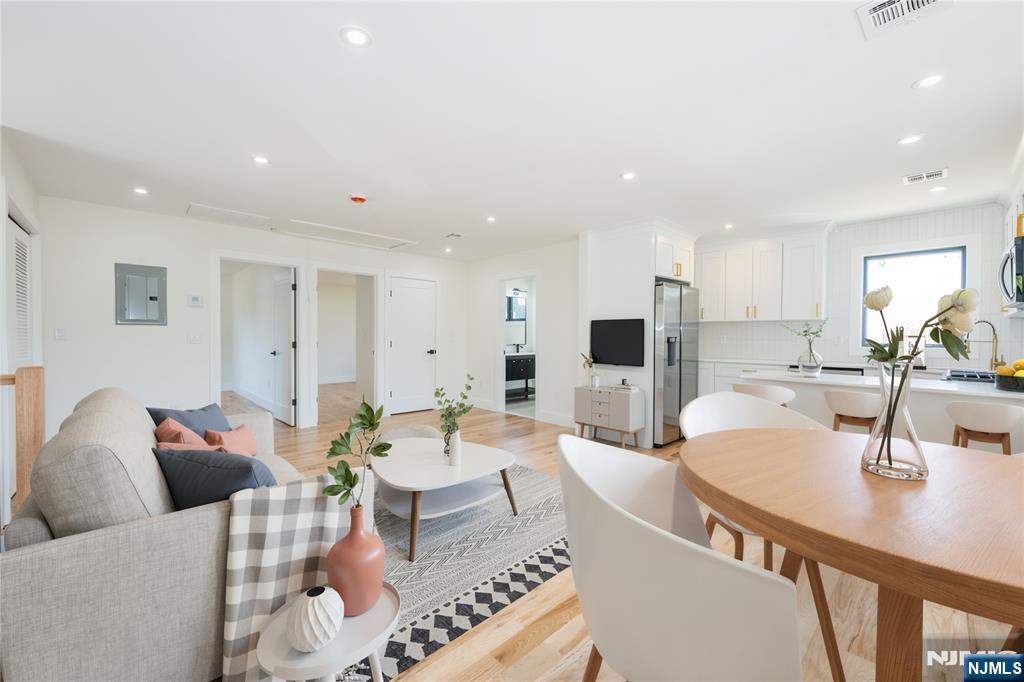 363 Park Street Property Photo 20