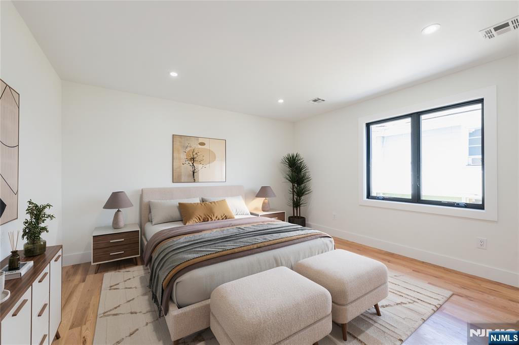 363 Park Street Property Photo 27