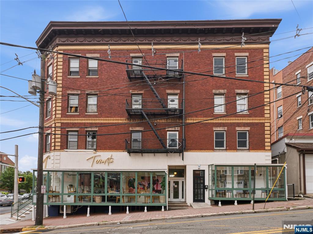 1-2 Hilliard Avenue 2 Property Photo 2