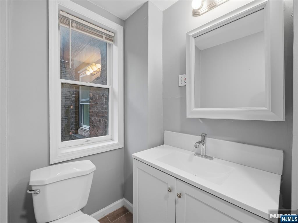 1-2 Hilliard Avenue 2 Property Photo 8