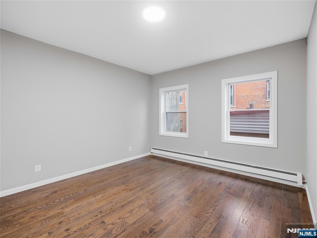 1-2 Hilliard Avenue 6 Property Photo 8