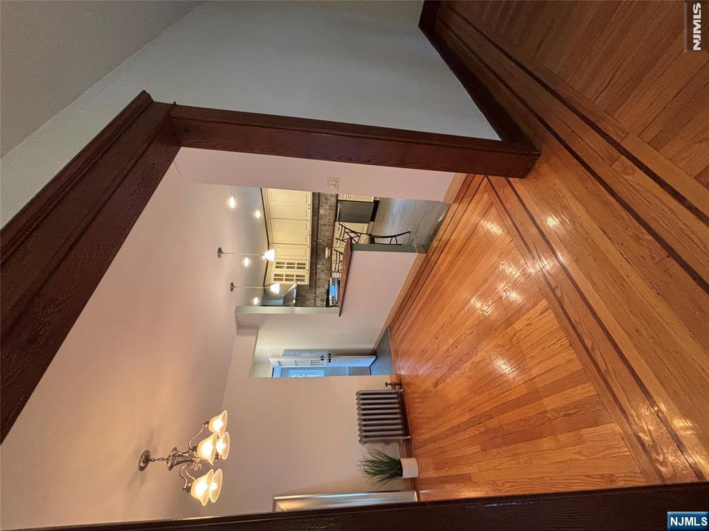 485 Maple Avenue Property Photo 5