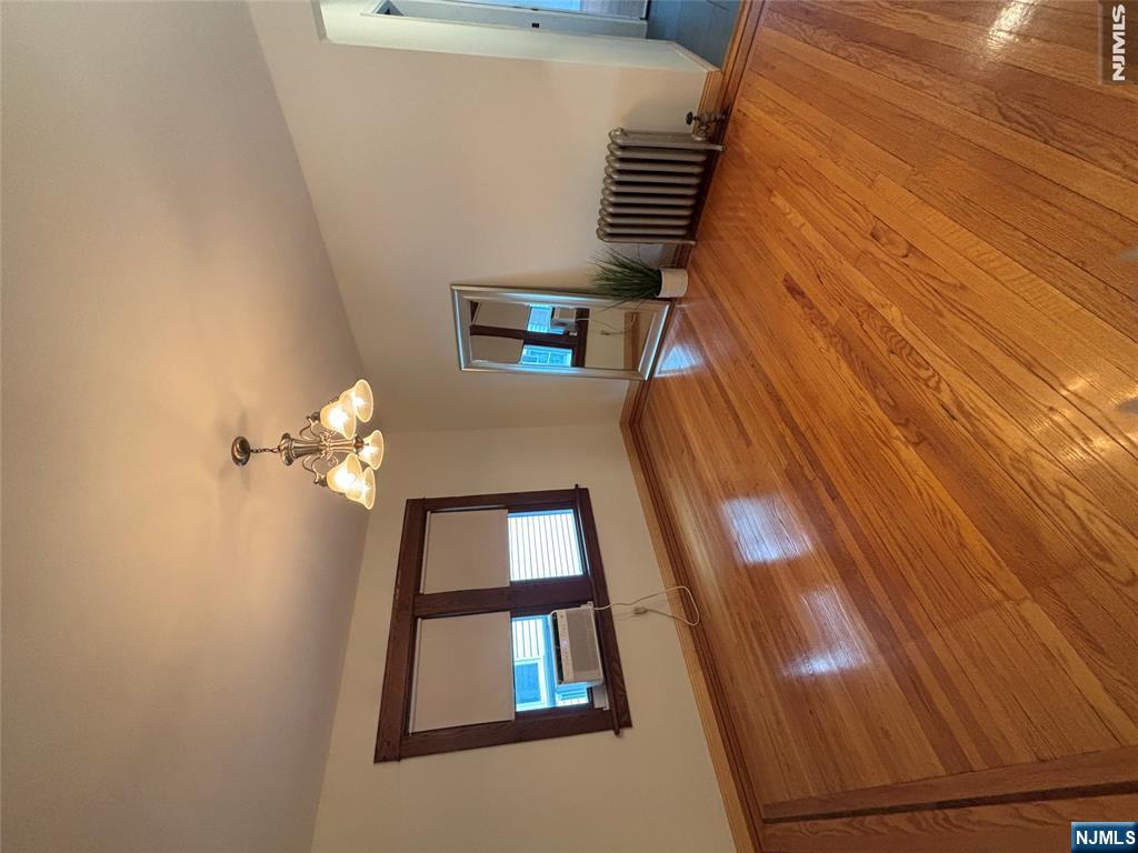 485 Maple Avenue Property Photo 6