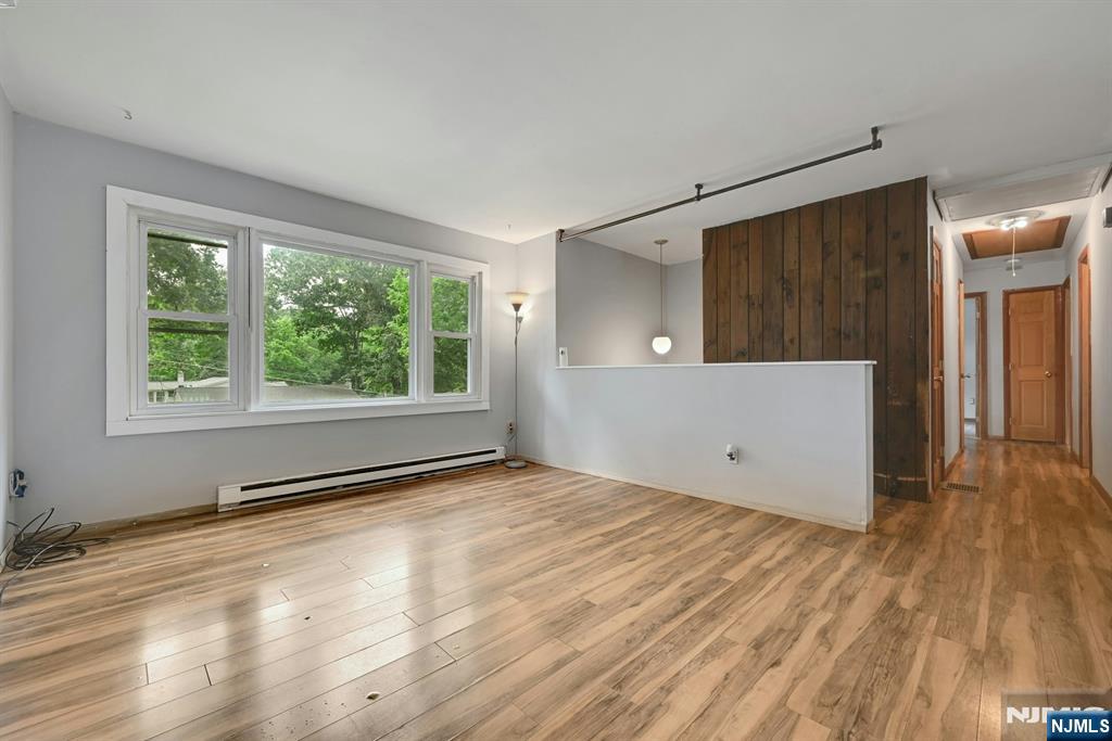 16 Essex Road Property Photo 3