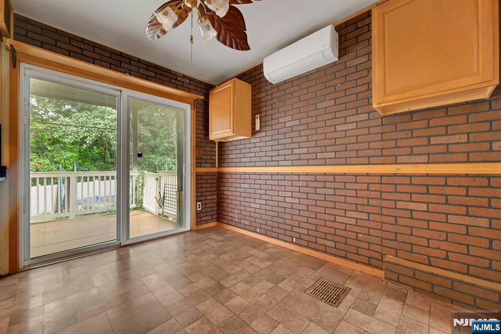 16 Essex Road Property Photo 7