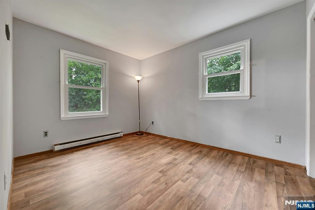 16 Essex Road Property Photo 16