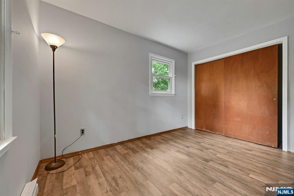 16 Essex Road Property Photo 17