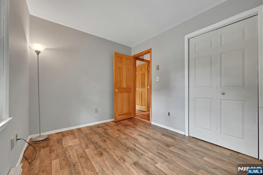 16 Essex Road Property Photo 19