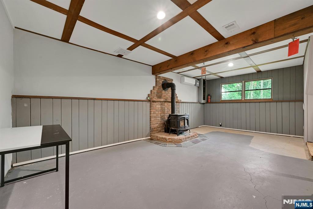 16 Essex Road Property Photo 20
