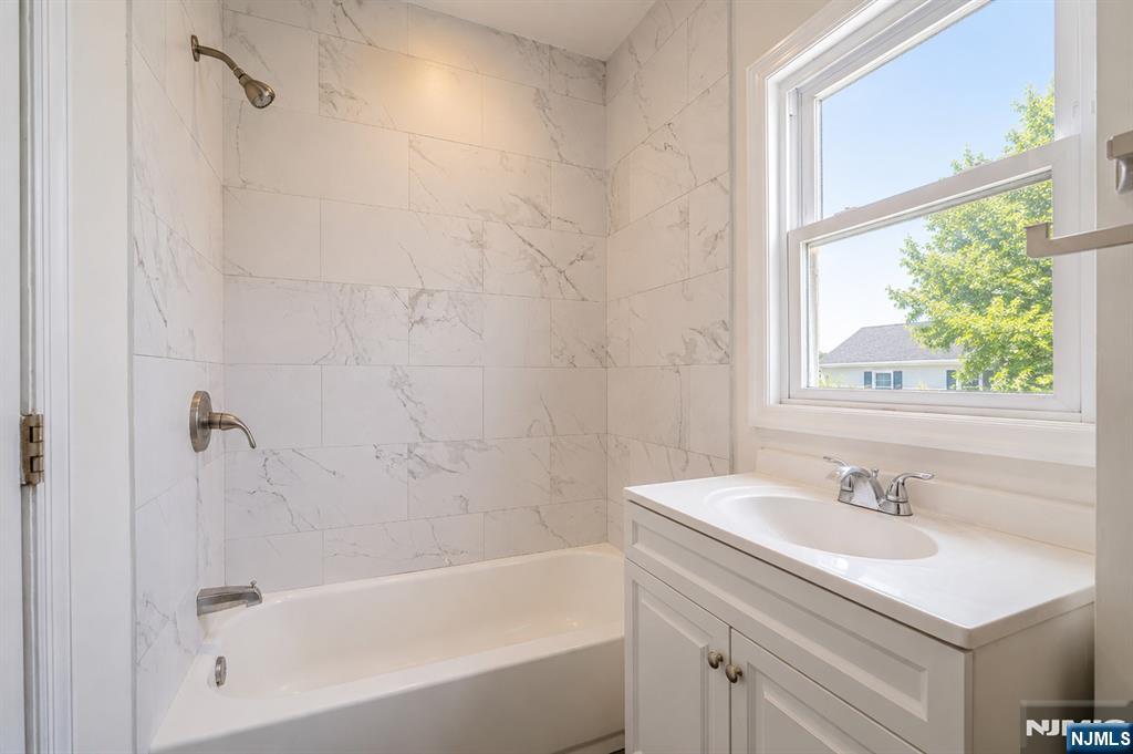 50 Jewell Street Property Photo 13