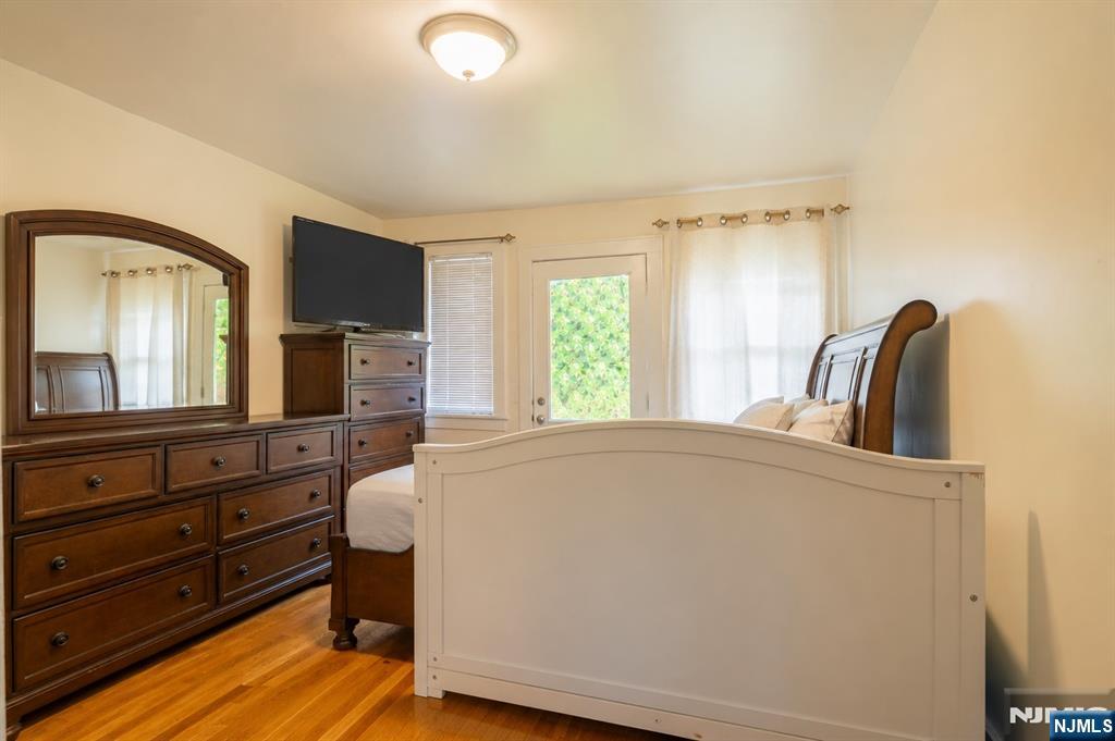 50 Jewell Street Property Photo 18