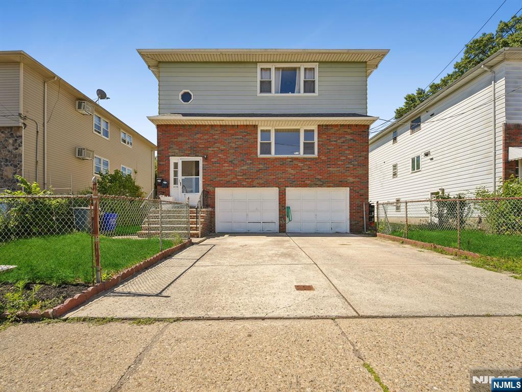 436 Sylvan Street Property Photo 1