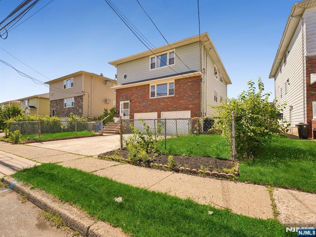 436 Sylvan Street Property Photo 2