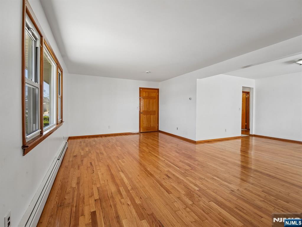 436 Sylvan Street Property Photo 4