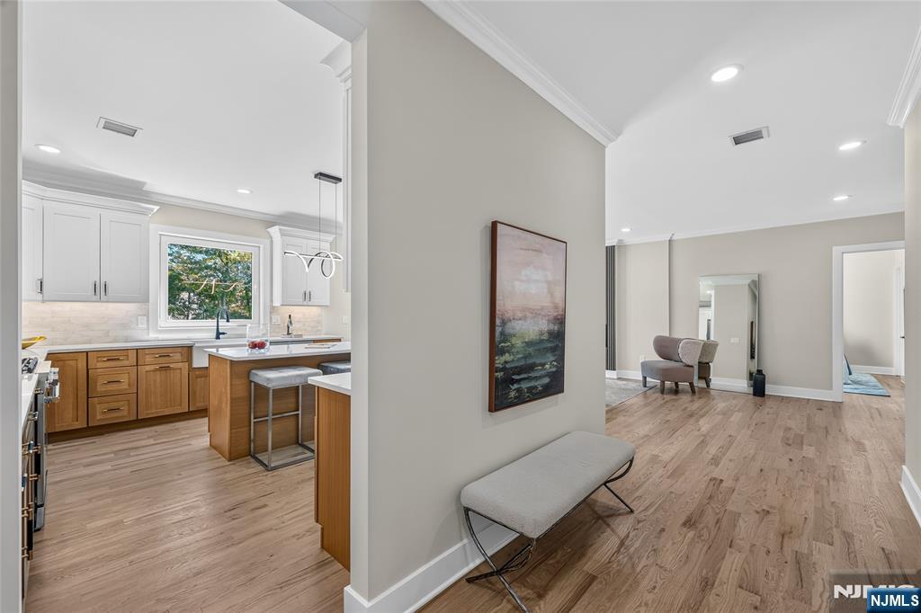 94 Parsippany Road Property Photo 10
