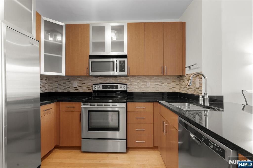24 Ave At Port Imperial 404 Property Photo 2