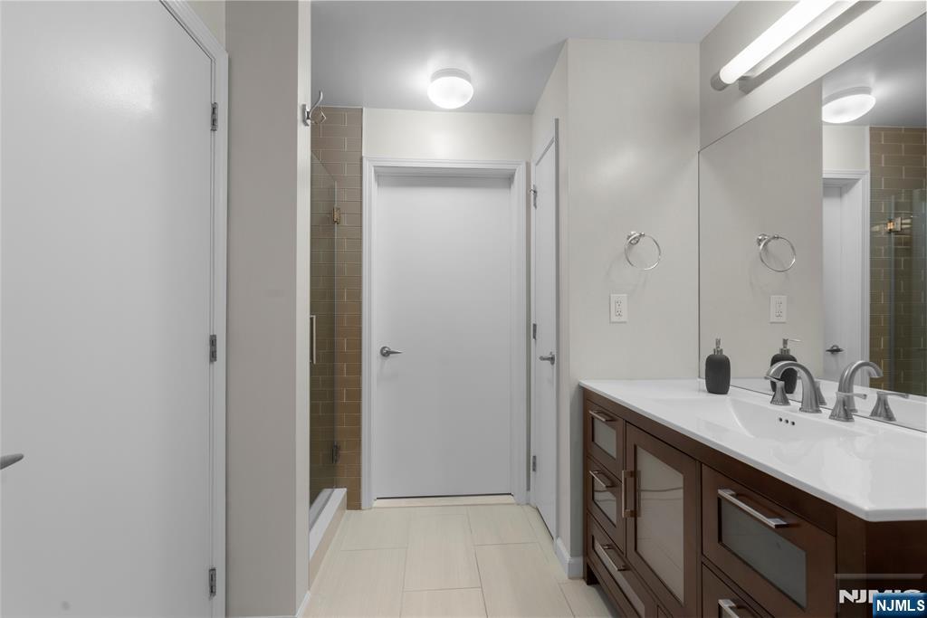 24 Ave At Port Imperial 404 Property Photo 15