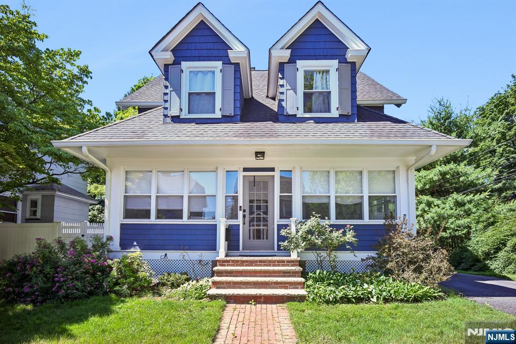 10 Mountain Place Property Photo 2