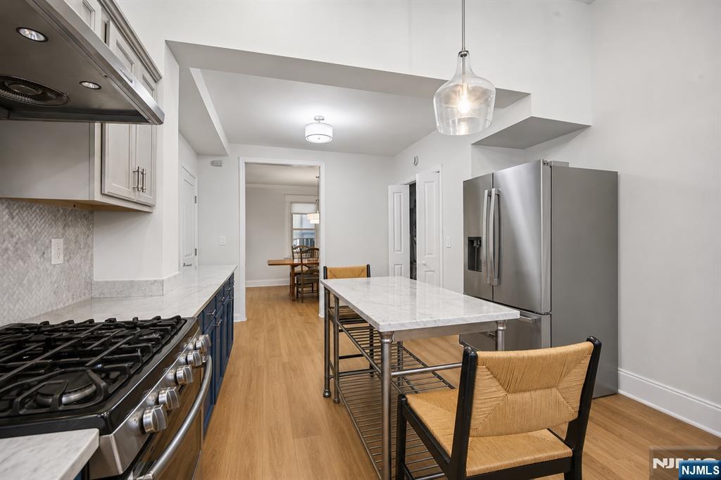10 Mountain Place Property Photo 8