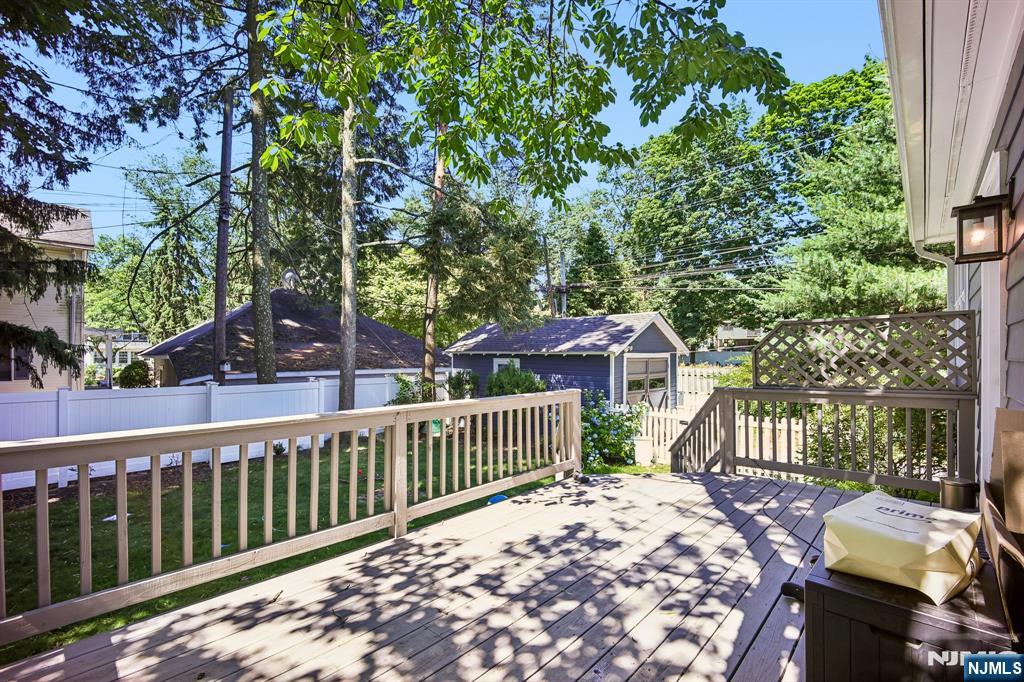 10 Mountain Place Property Photo 17