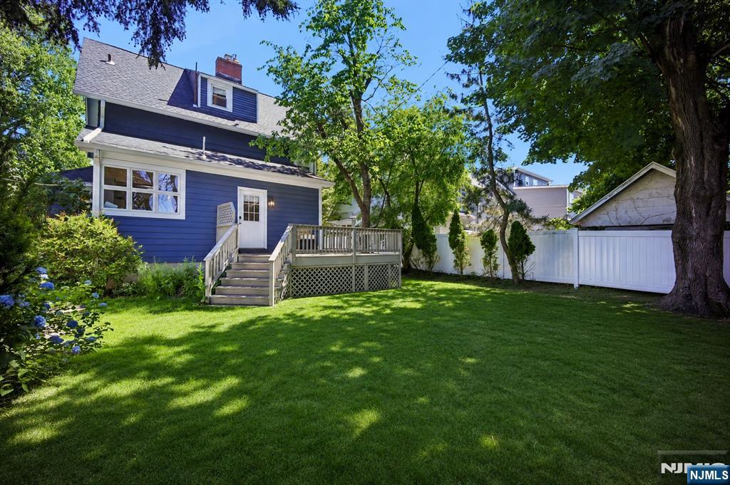 10 Mountain Place Property Photo 18