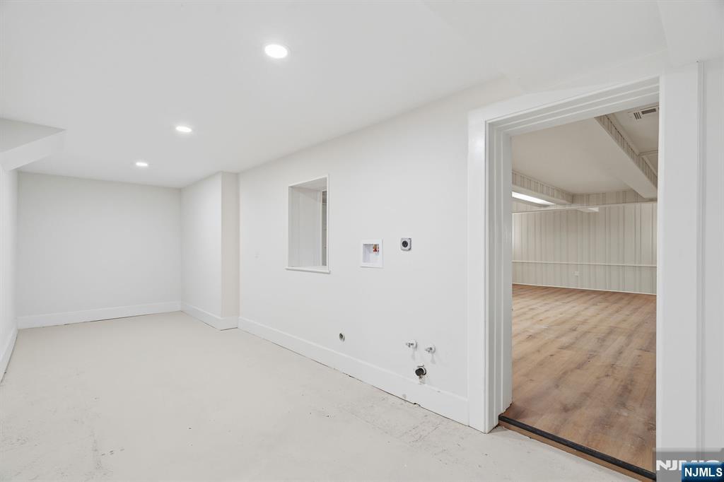 207 Union Street Property Photo 43