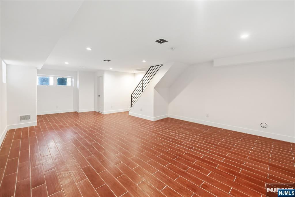 141 Beach Street Property Photo 18