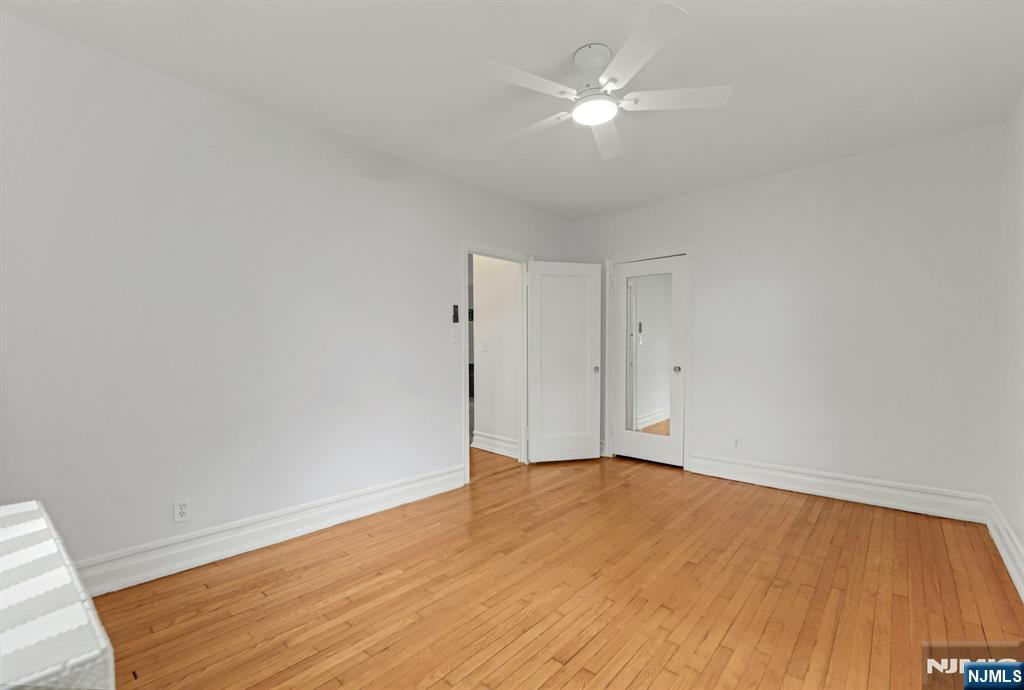 100 E Palisade Avenue A24 Property Photo 11