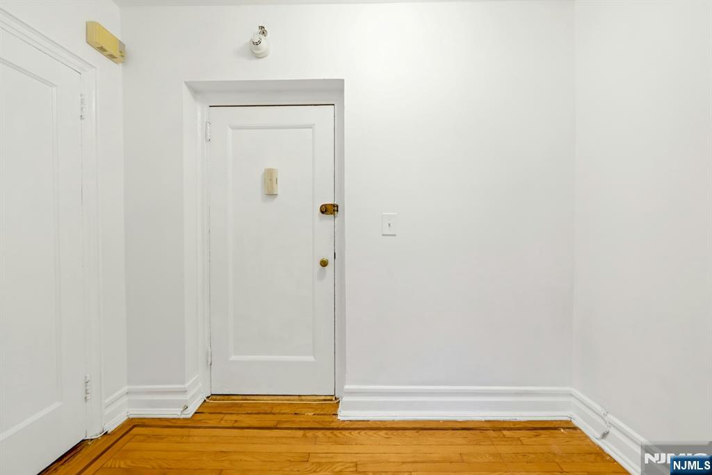 100 E Palisade Avenue A24 Property Photo 13