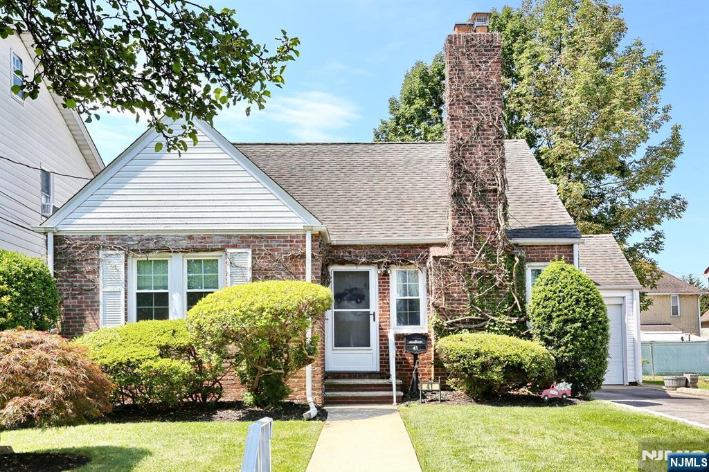 41 Martin Avenue Property Photo 1