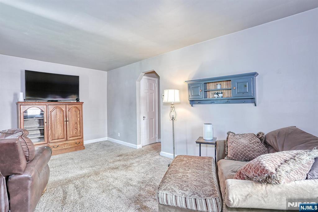 41 Martin Avenue Property Photo 6