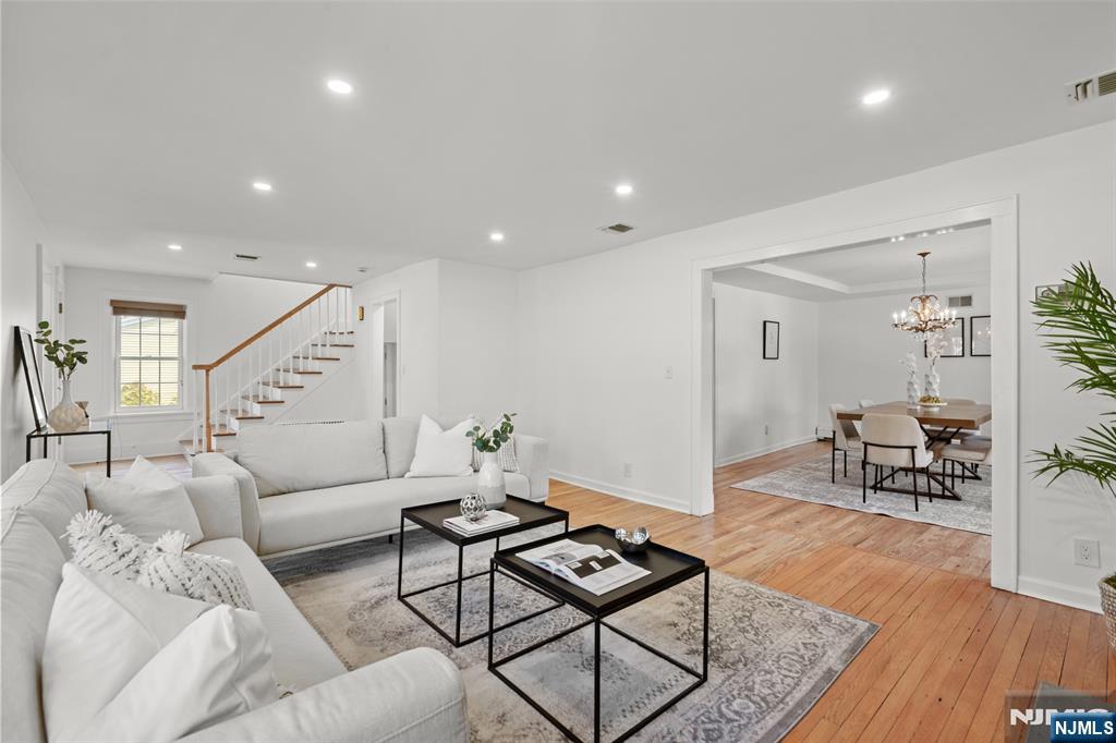225 Walnut Street Property Photo 4