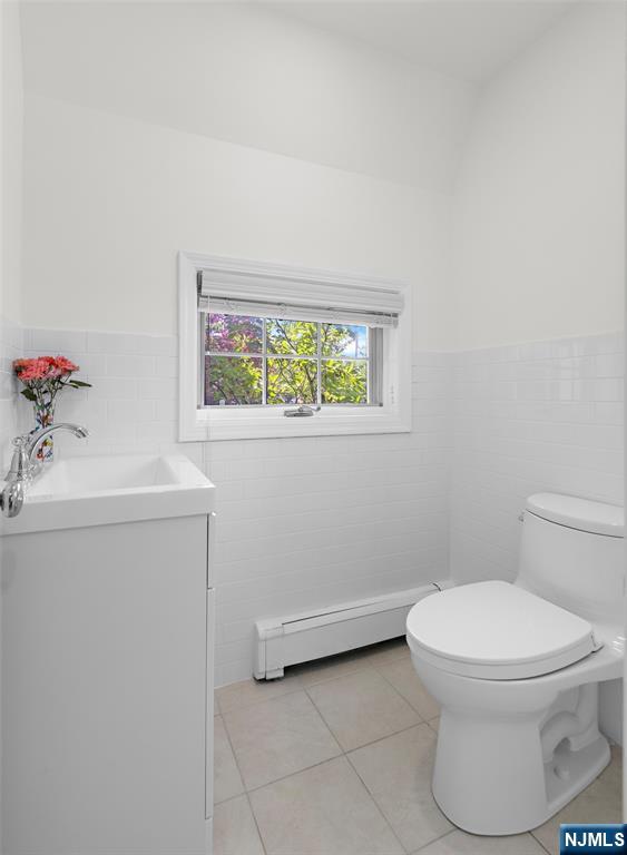 225 Walnut Street Property Photo 26
