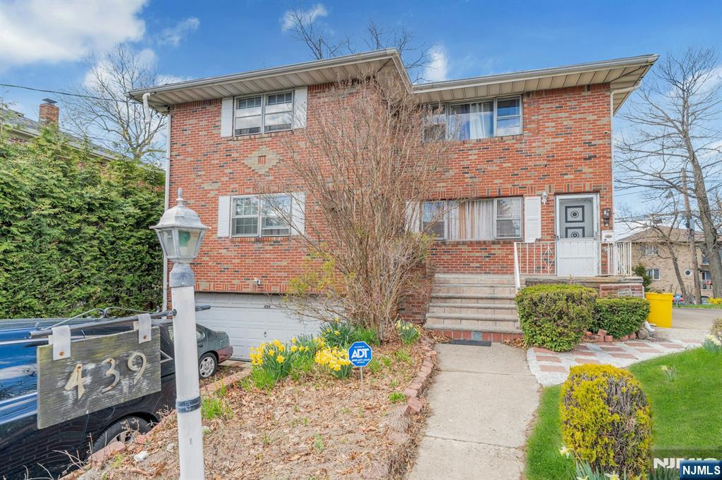 439 Bergen Boulevard Property Photo 1
