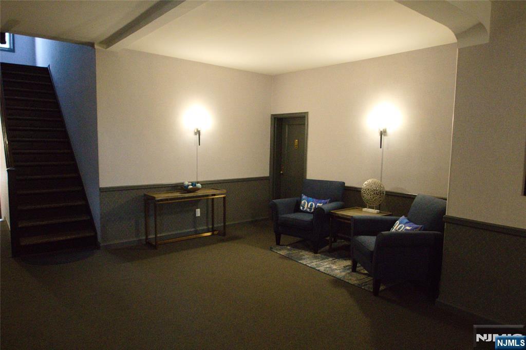 975-995 Teaneck 1m Property Photo 16